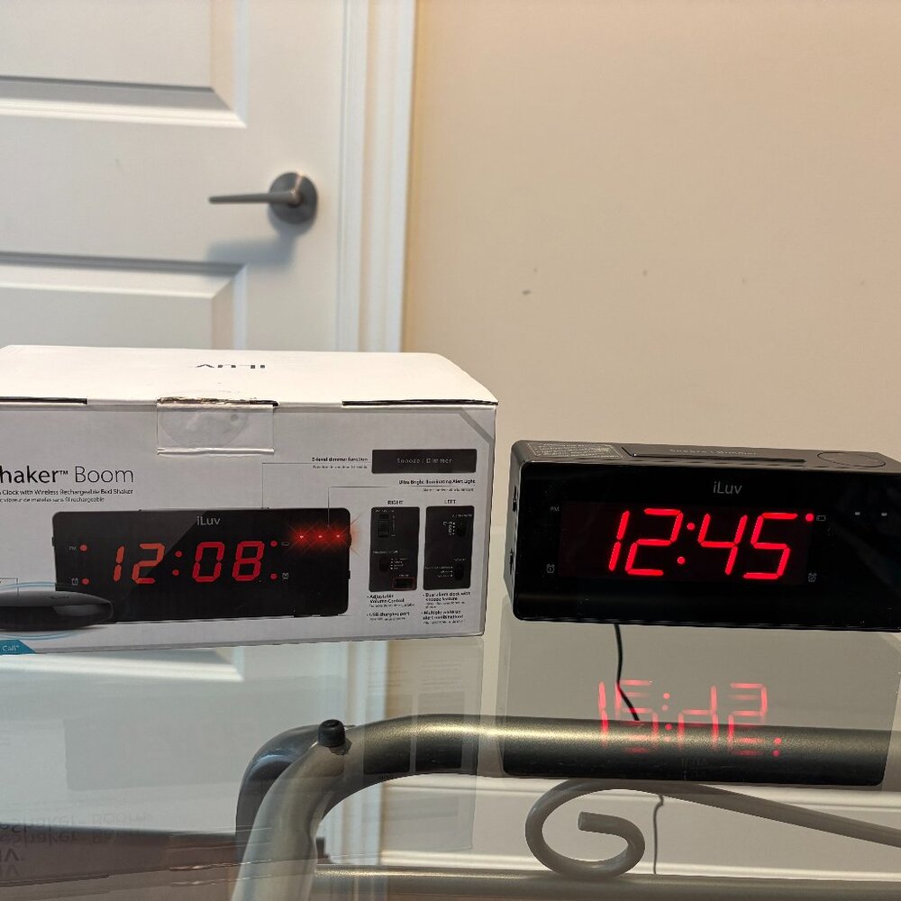 iLuv TimeShaker Boom Alarm Clock